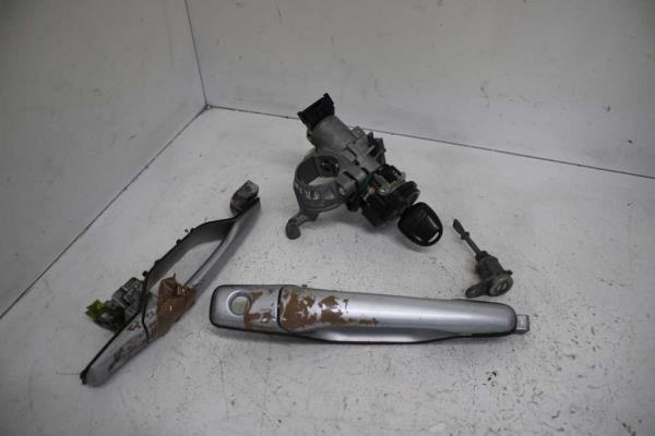 CONTACT + BARRILET COMPLET MITSUBISHI GRANDIS - Vue 1